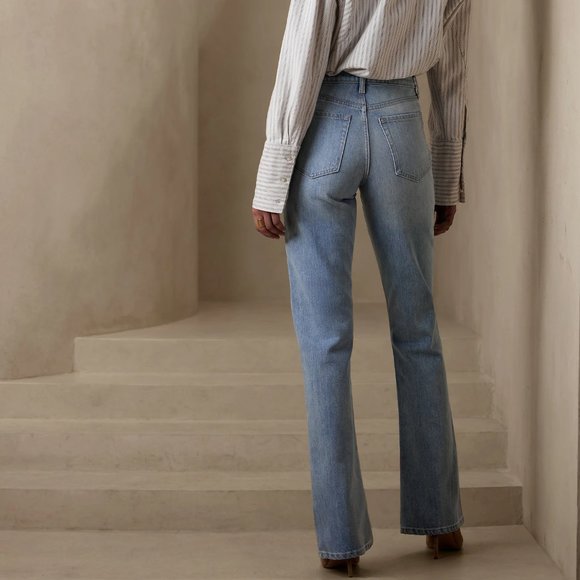 Banana Republic rigid denim high rise relaxed bootcut jeans - Picture 2 of 9